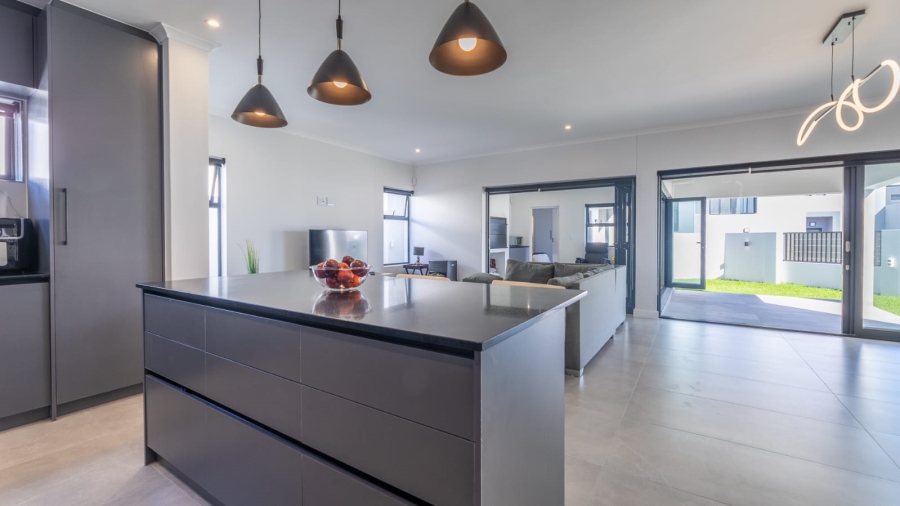 4 Bedroom Property for Sale in Sandown Western Cape